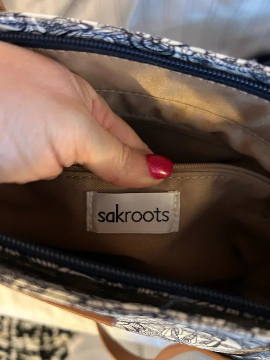 Sakroots Black & White Floral Canvas Tote with Tan Trim - Picture 9 of 10